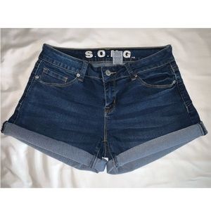Denim shorts ☀️